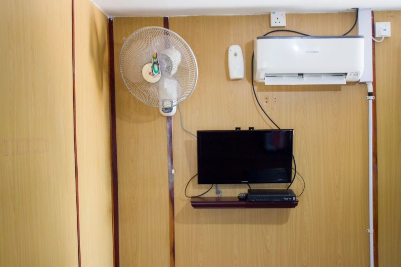 Pulau Labun Resort Satellite TV and AC