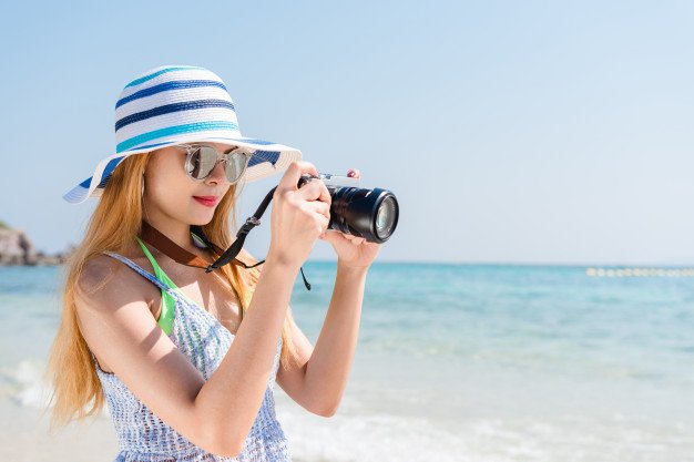 6 Aksesoris Fotografi untuk Menemani Perjalanan Traveling Kamu